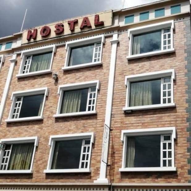 Отель Hostal Zamorano Кито Экстерьер фото