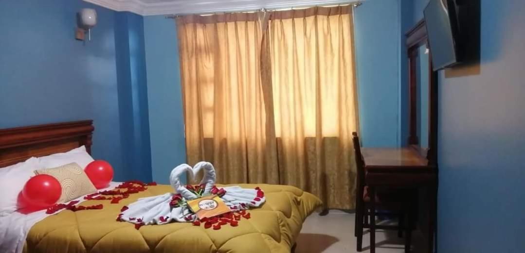 Отель Hostal Zamorano Кито Экстерьер фото