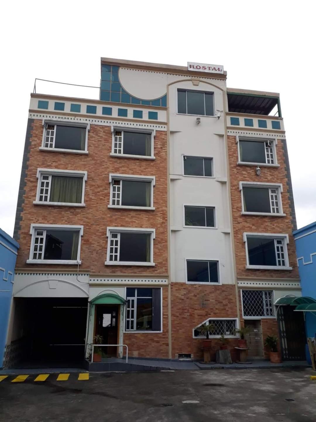 Отель Hostal Zamorano Кито Экстерьер фото